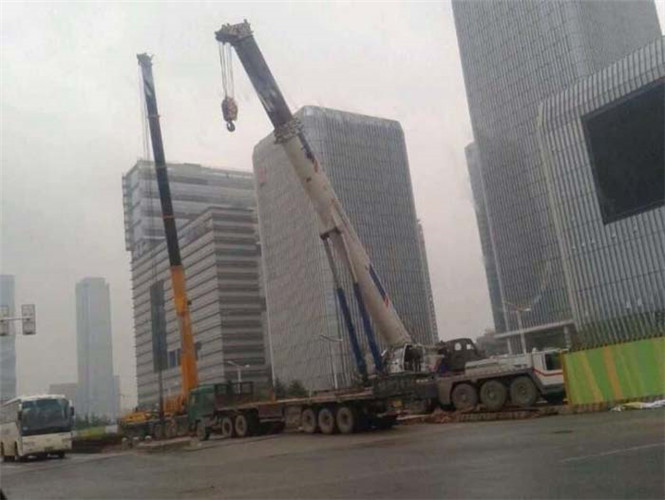 安顺市25吨吊车能吊多重设备？