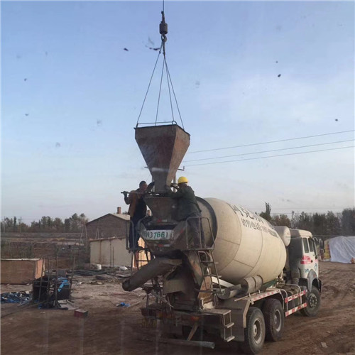 安顺市“精准瞄准”—— 吊车的 “定位导航” 技术